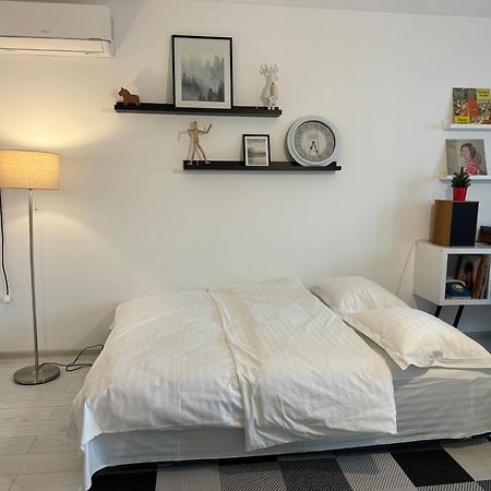Evan Cozy Flat With Balcony & Parking, 13 September Бухарест Екстер'єр фото