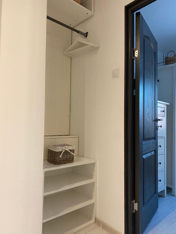Evan Cozy Flat With Balcony & Parking, 13 September Бухарест Екстер'єр фото